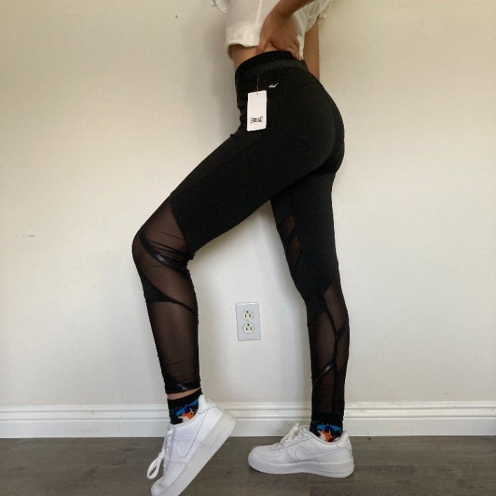 Lot of 4 Everlast Leggings
